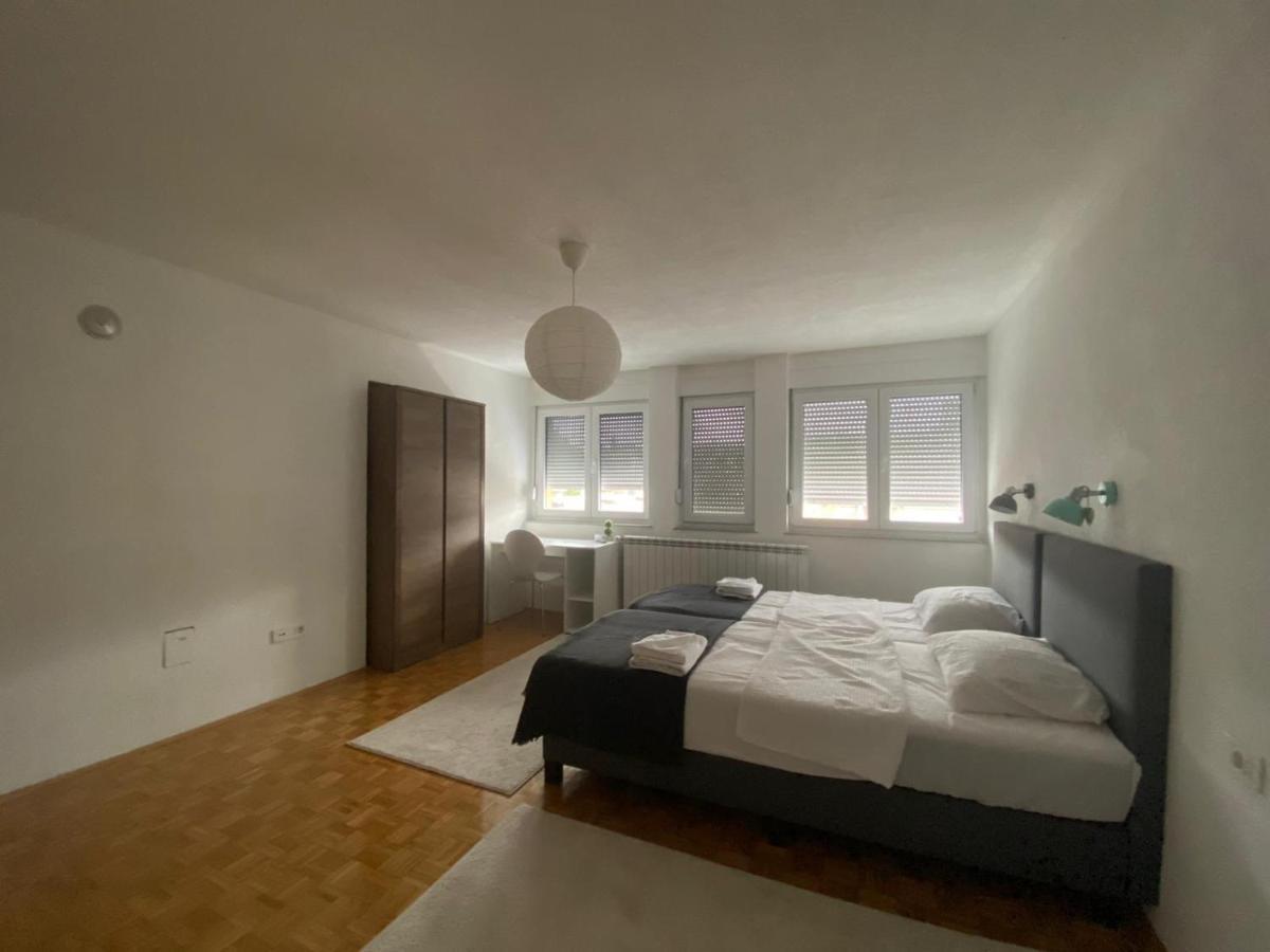 Hidden Gem Shared Apartment, Suite Sarajevo Bagian luar foto
