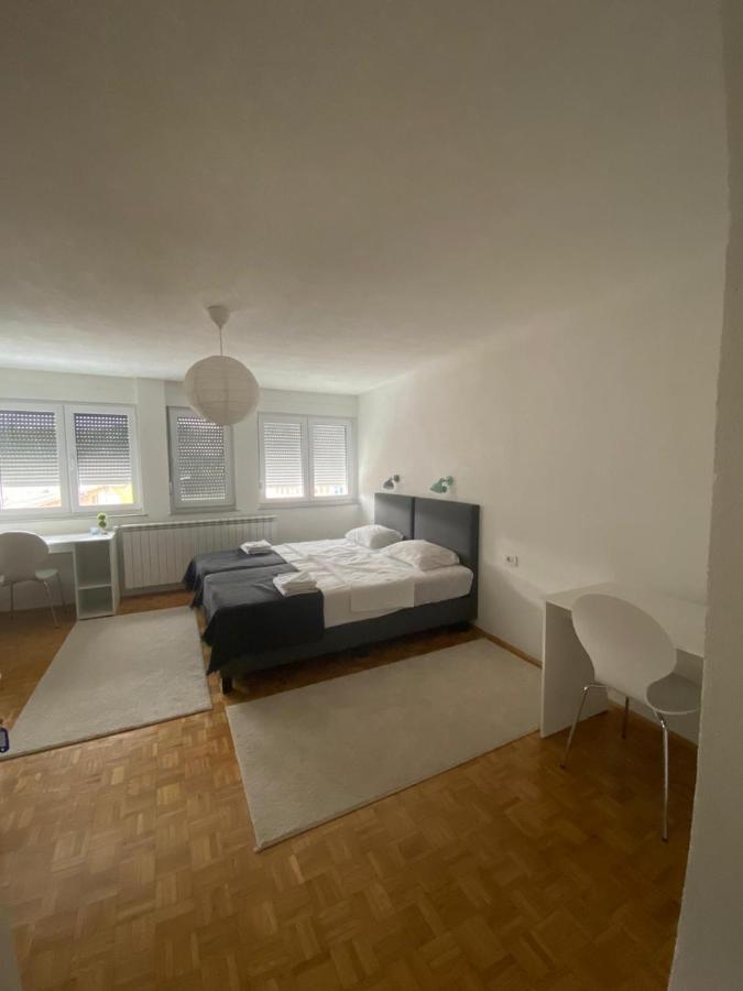 Hidden Gem Shared Apartment, Suite Sarajevo Bagian luar foto